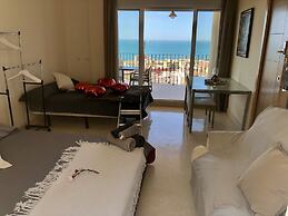 Rooms in Seafront Villa