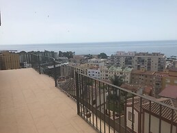 Rooms in Seafront Villa