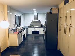 Rooms in Seafront Villa