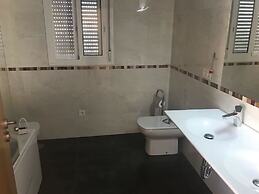 Rooms in Seafront Villa