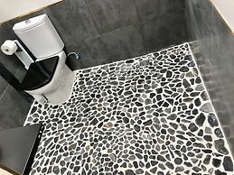 Rooms in Seafront Villa