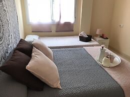 Rooms in Seafront Villa