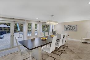 Casa Ria Luxury House w Private Pool Near Aventura Mall