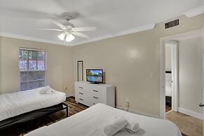 Casa Ria Luxury House w Private Pool Near Aventura Mall