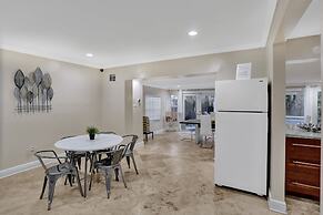 Casa Ria Luxury House w Private Pool Near Aventura Mall