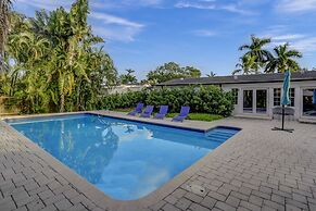 Casa Ria Luxury House w Private Pool Near Aventura Mall