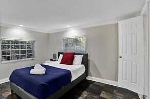 Casa Ria Luxury House w Private Pool Near Aventura Mall