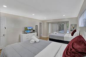 Casa Ria Luxury House w Private Pool Near Aventura Mall