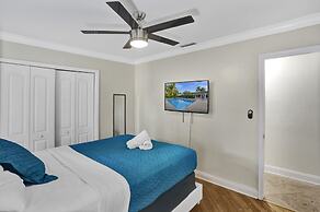 Casa Ria Luxury House w Private Pool Near Aventura Mall