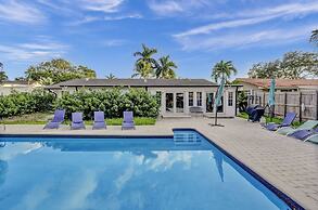 Casa Ria Luxury House w Private Pool Near Aventura Mall