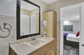 Casa Ria Luxury House w Private Pool Near Aventura Mall