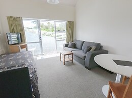 Castle Court Motel