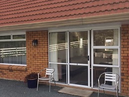 Castle Court Motel