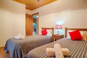 Macheta's Coutry House