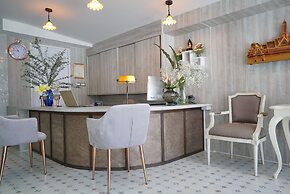 The Qube Fifty Hotel