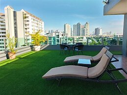 The Qube Fifty Hotel