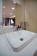 The Qube Fifty Hotel