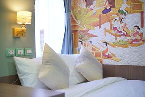 The Qube Fifty Hotel