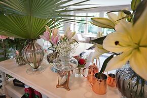 The Qube Fifty Hotel