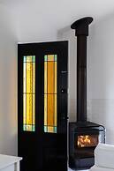 A Cottage In Richmond