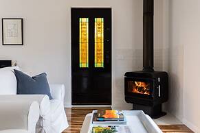 A Cottage In Richmond