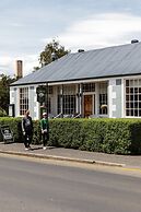 A Cottage In Richmond