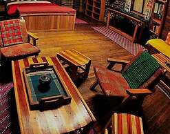 Equator Snow Geo Lodge