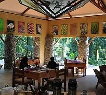 Equator Snow Geo Lodge