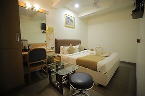 Hotel The Excellency