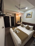 Hotel The Excellency