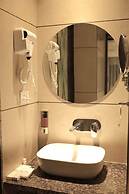 Hotel The Excellency