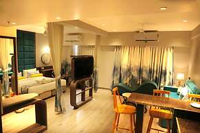 Hotel The Excellency