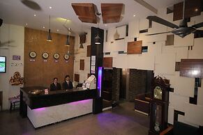 Hotel The Excellency