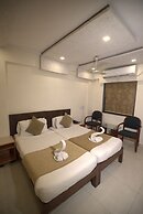 Hotel The Excellency