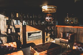 The Iris Boutique Hotel