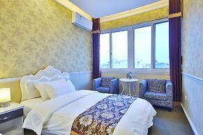 Liyuan Business Hotel