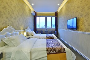 Liyuan Business Hotel