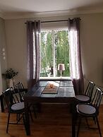 Lovely Spacious Apartment  centerally