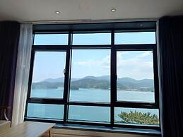 Tongyeong Bridge Hotel