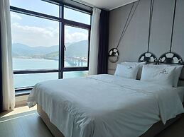 Tongyeong Bridge Hotel