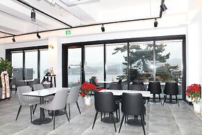 Tongyeong Bridge Hotel