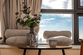 Nomad's Porto City & View