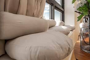 Nomad's Porto City & View