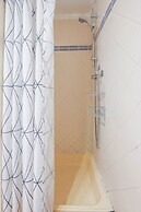 Nomad's Alfama Flats - Typical Street