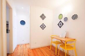 Nomad's Alfama Flats - Typical Street