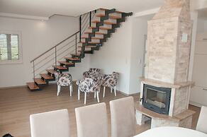 Hvar-Holiday Apartments