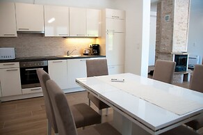 Hvar-Holiday Apartments