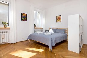 Royal Route Apartment for 10 people