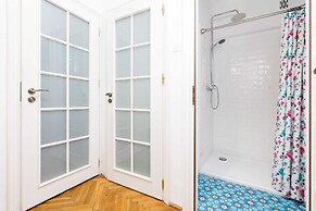 Royal Route Apartment for 10 people