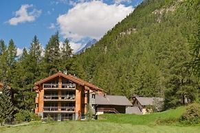 Chalet Altesse Serviced Apartments